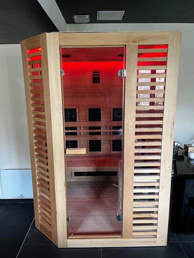 Magnifique Duplex Avec Jaccuzi, Sauna Et Cinema Room Privatif Fontenoy  Exterior foto