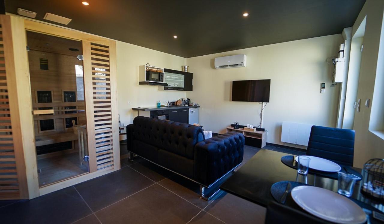 Magnifique Duplex Avec Jaccuzi, Sauna Et Cinema Room Privatif Fontenoy  Exterior foto