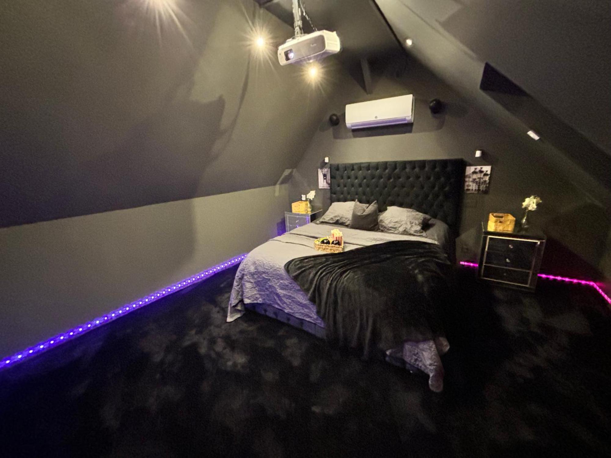 Magnifique Duplex Avec Jaccuzi, Sauna Et Cinema Room Privatif Fontenoy  Exterior foto